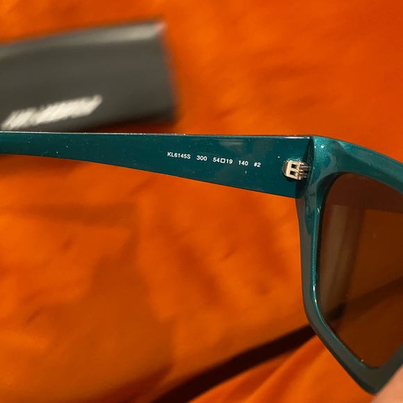 NEW Karl Lagerfeld Teal Sunglasses with Silver Detail - Picture 3 of 4